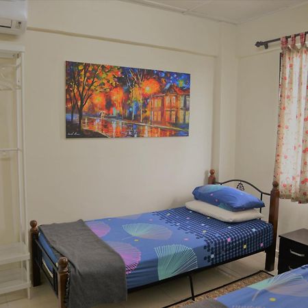 Awedee Homestay Путраджая Екстериор снимка